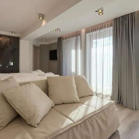فندق Rosengarten 4*