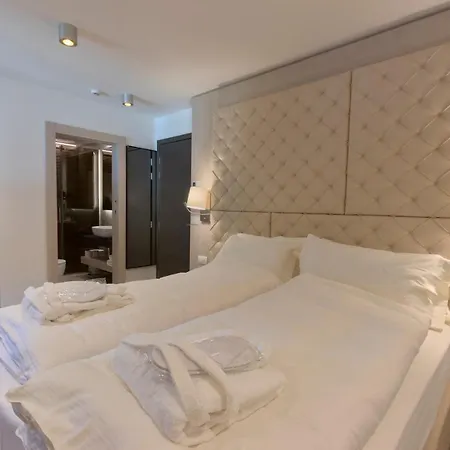 فندق Rosengarten 4*